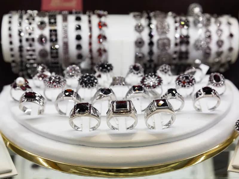 Ile kosztują pamiątki w Czechach? Ceny, które mogą zaskoczyć