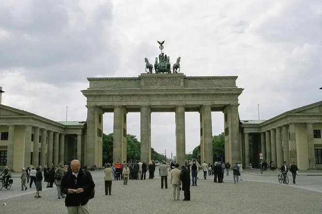 Ile jest km z Poznania do Berlina? Sprawdź różne trasy i czasy podróży