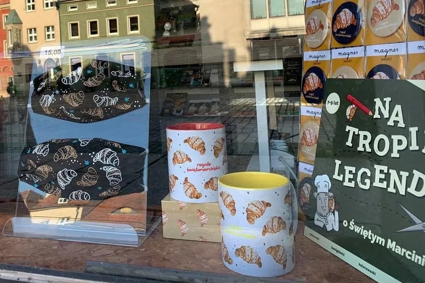 Gdzie kupić pamiątki z Poznania? Odkryj unikalne miejsca i produkty